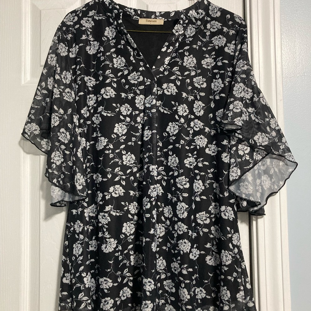 Timeson Black and White Floral Blouse